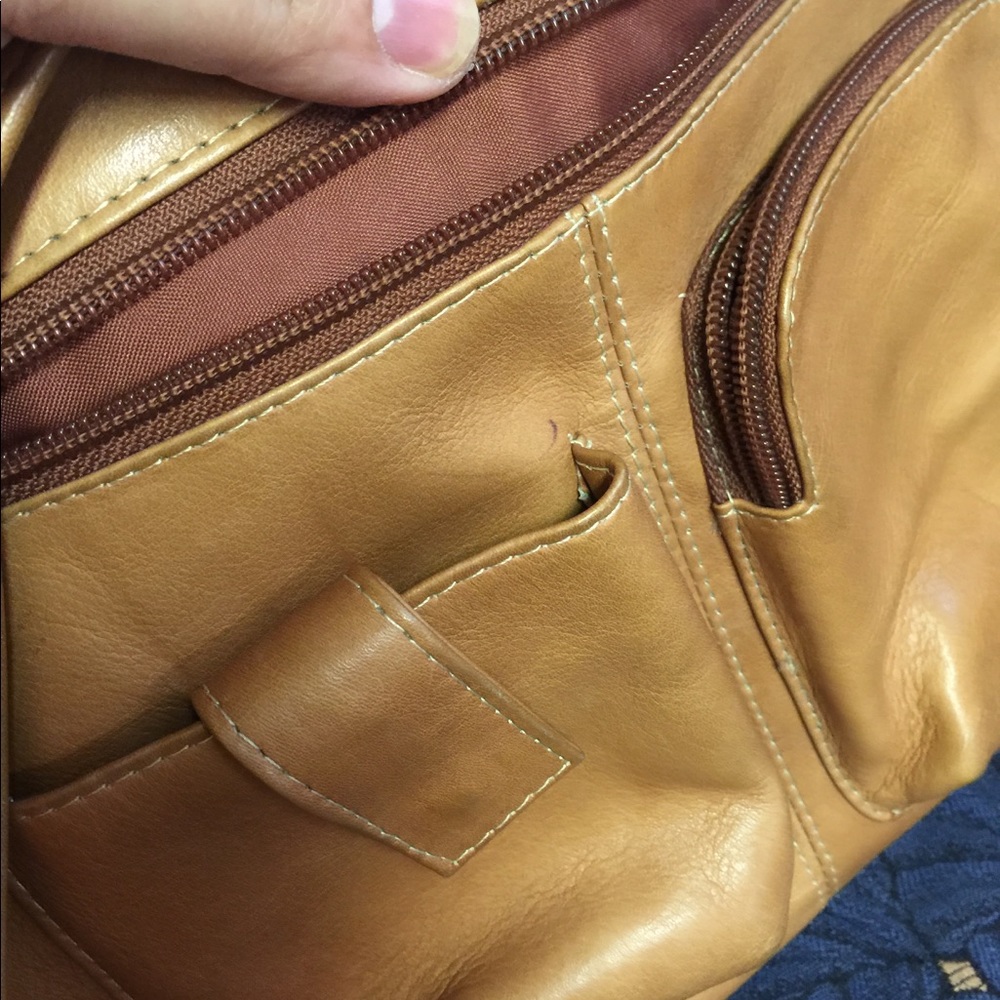 Genuine leather crossbody bag - Picture 6 of 8